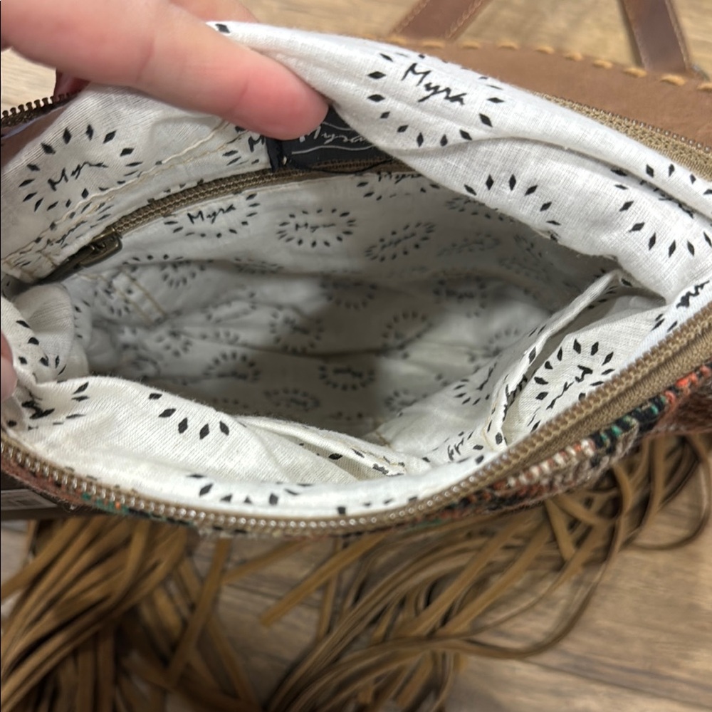 Myra Willow Concealed Carry Crossbody -NWT - Picture 4 of 4